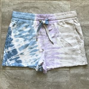 C & C California Tie Dye Knit Shorts, 2 Pockets Unfinished Hem, Sz L, MS…